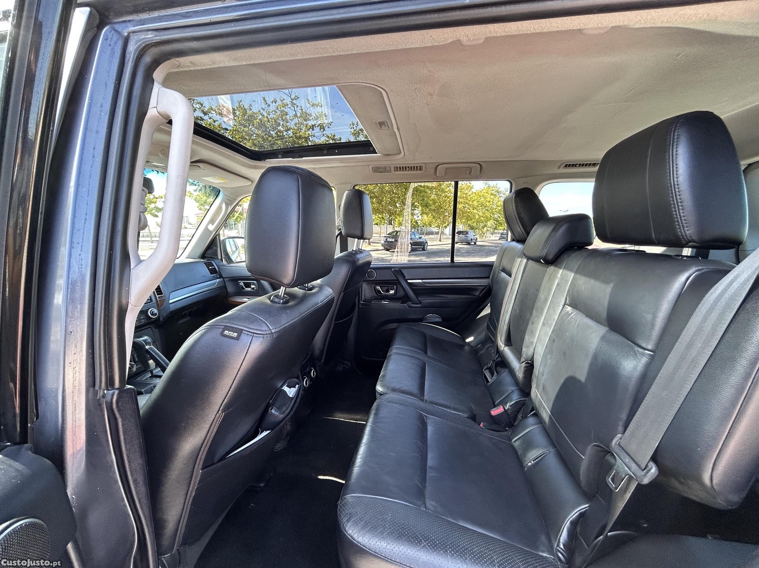 Mitsubishi Pajero 3.2 DIDLongo Instyle — fotografia 4