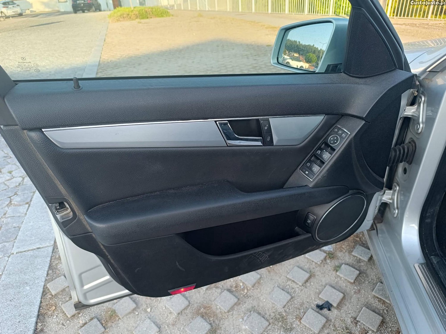 Mercedes-Benz C 200 Cdi — fotografia 5