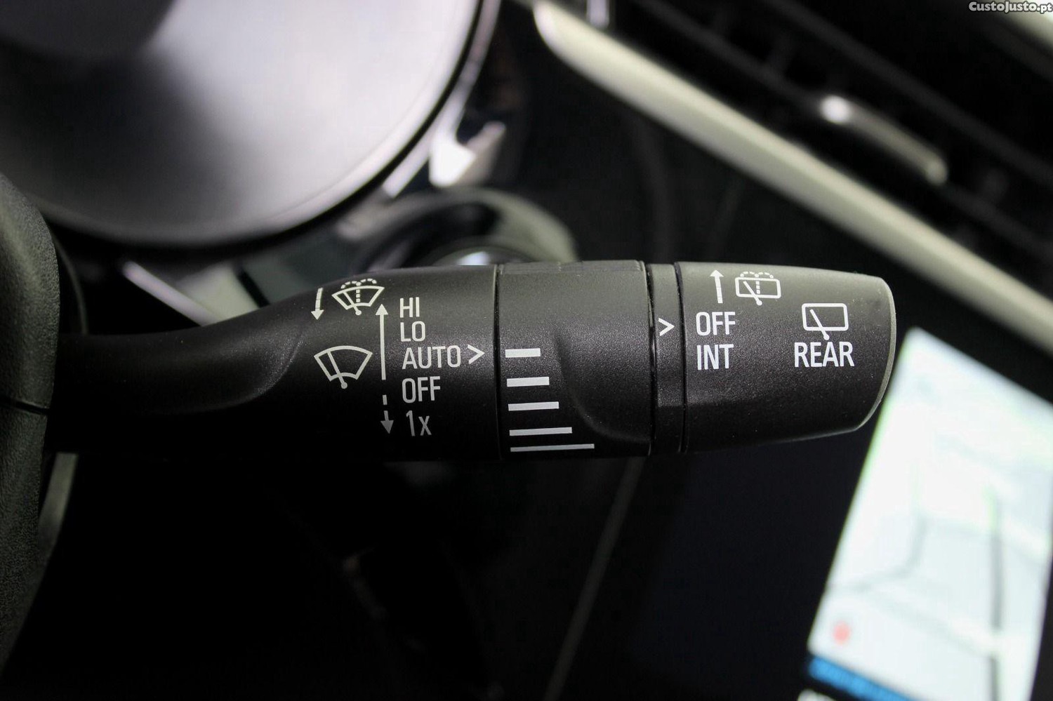 Opel Corsa 1.5 D Elegance — fotografia 14