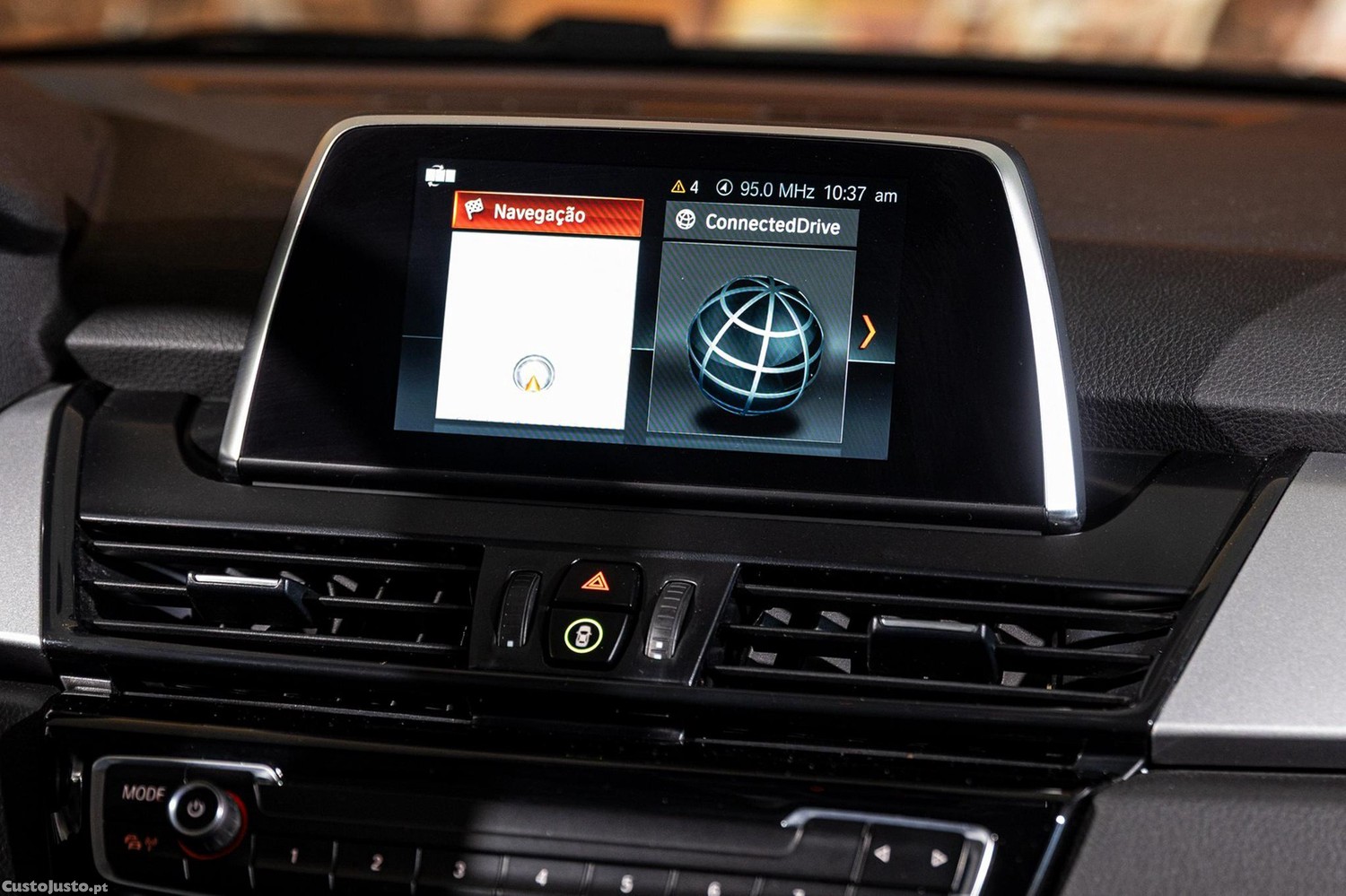 BMW 225 Active Tourer XE Advantage — fotografia 16