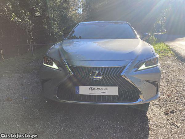 Lexus ES 300h Special Edi — fotografia 15