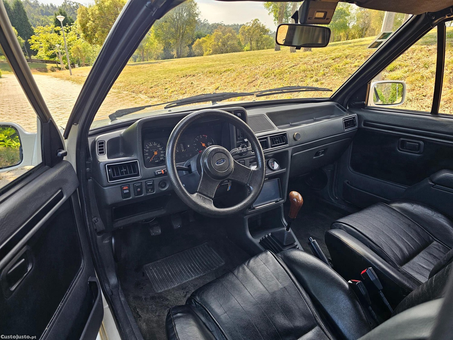 Ford Escort XR3i Cabrio 1600 — fotografia 2