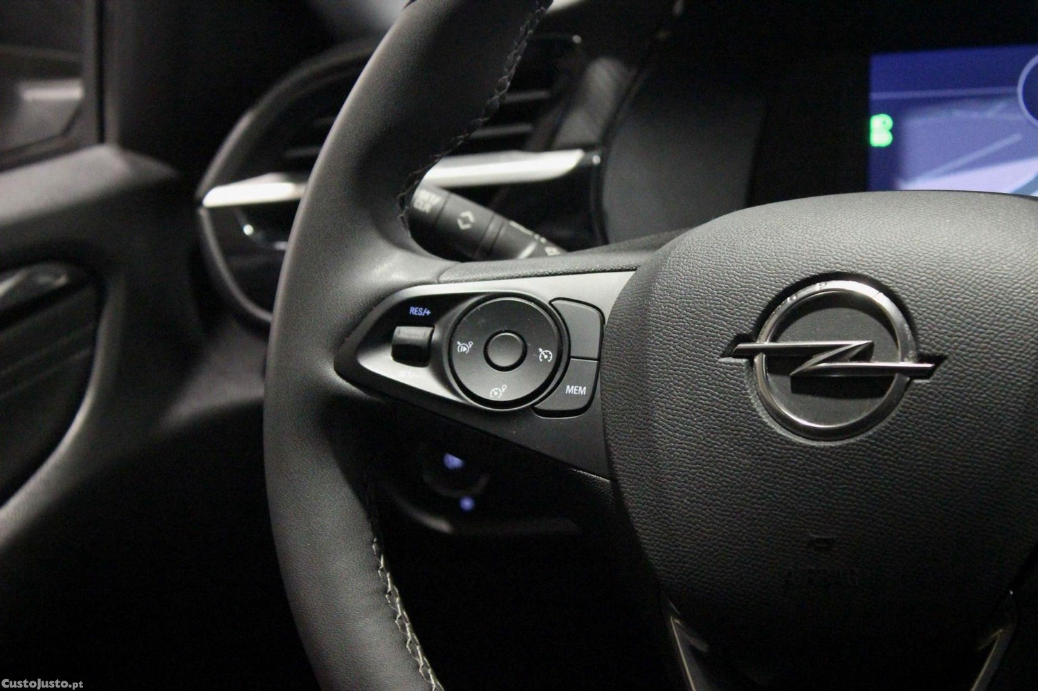 Opel Corsa 1.5 D Elegance — fotografia 17