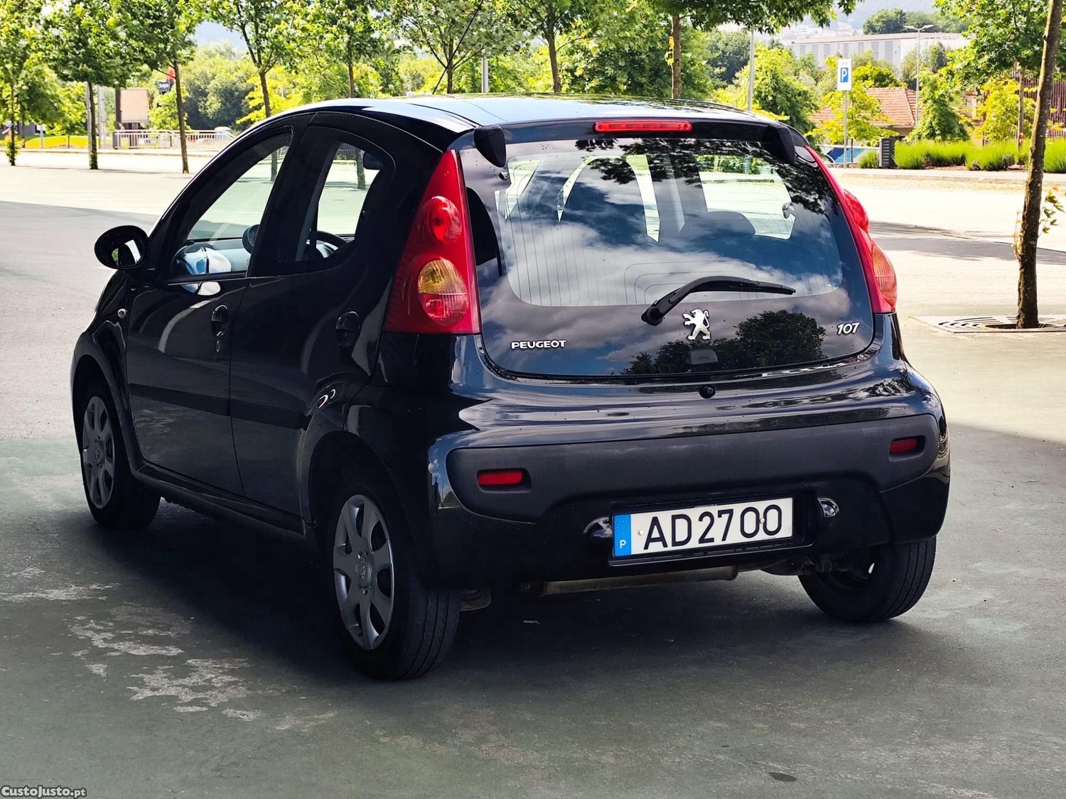 Peugeot 107 1.0 — fotografia 6