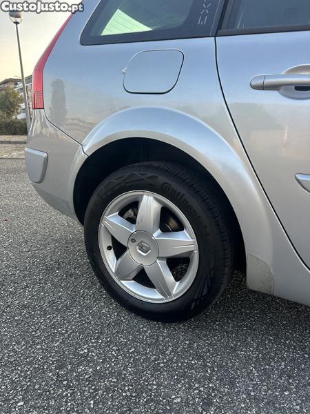 Renault Mégane Extreme — fotografia 10