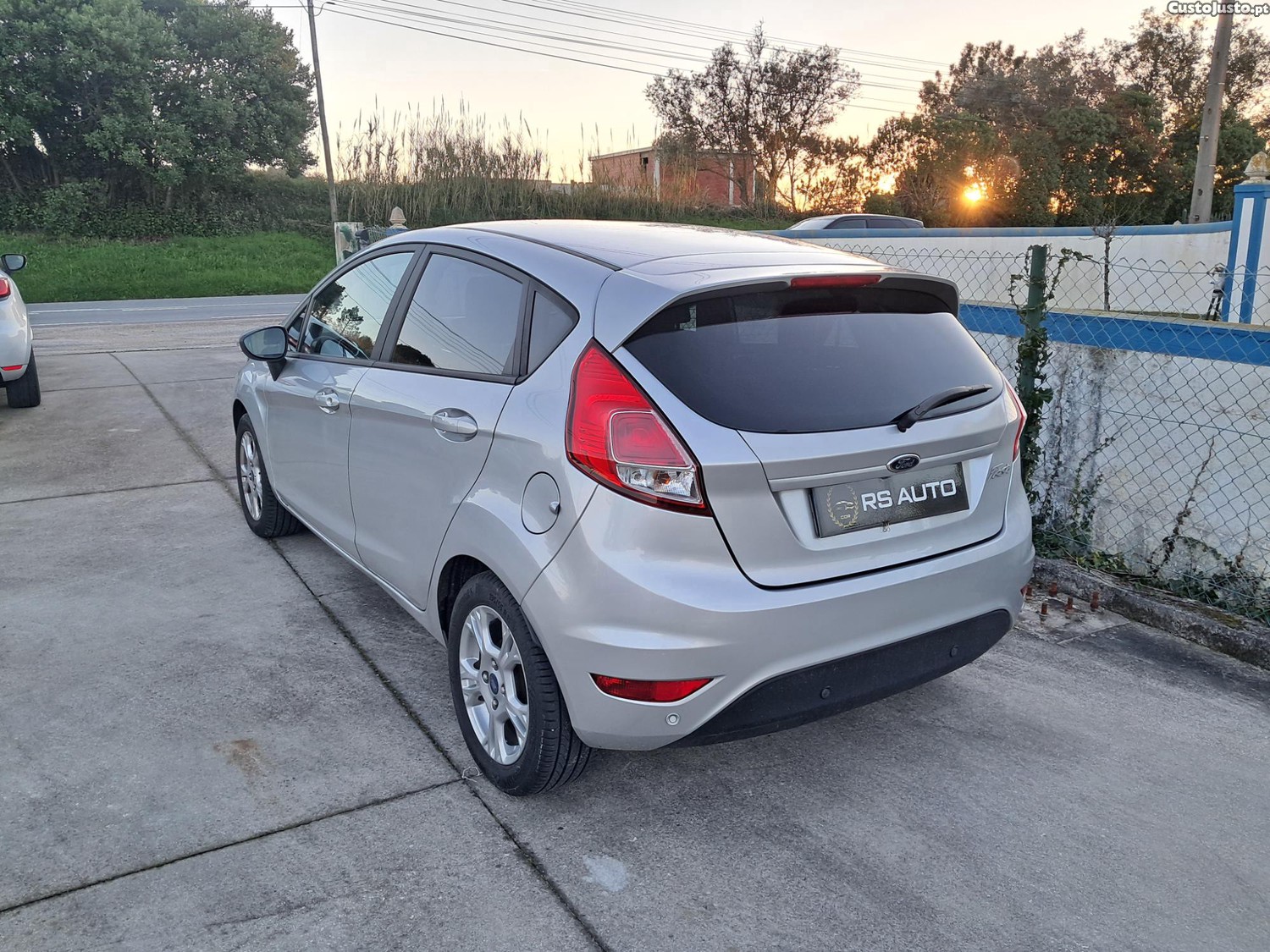Ford Fiesta Titanium — fotografia 6