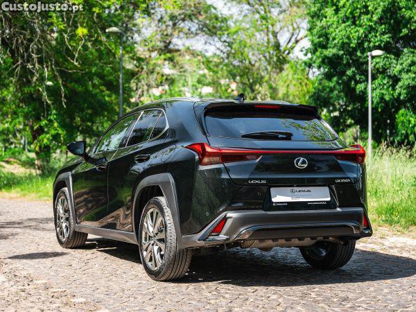 Lexus NX 250h Sport — fotografia 27