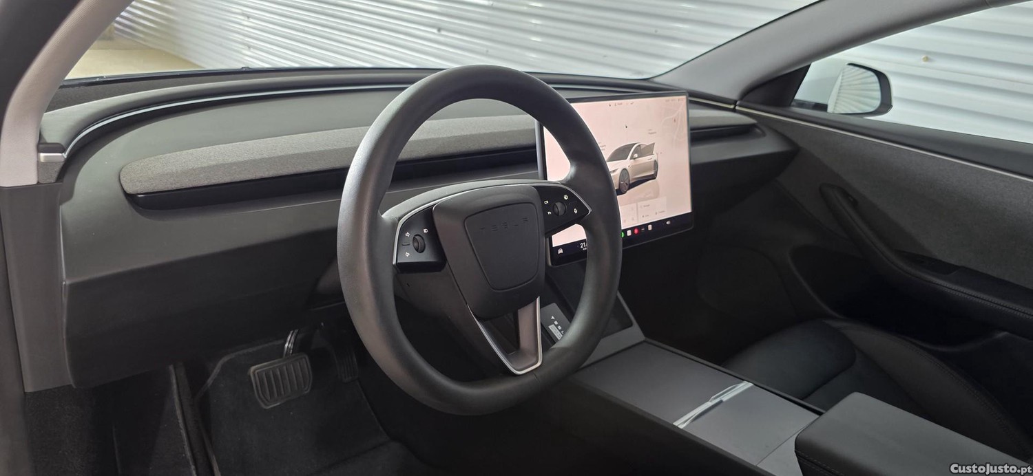Tesla Model 3 Tração Traseira Premium — fotografia 13