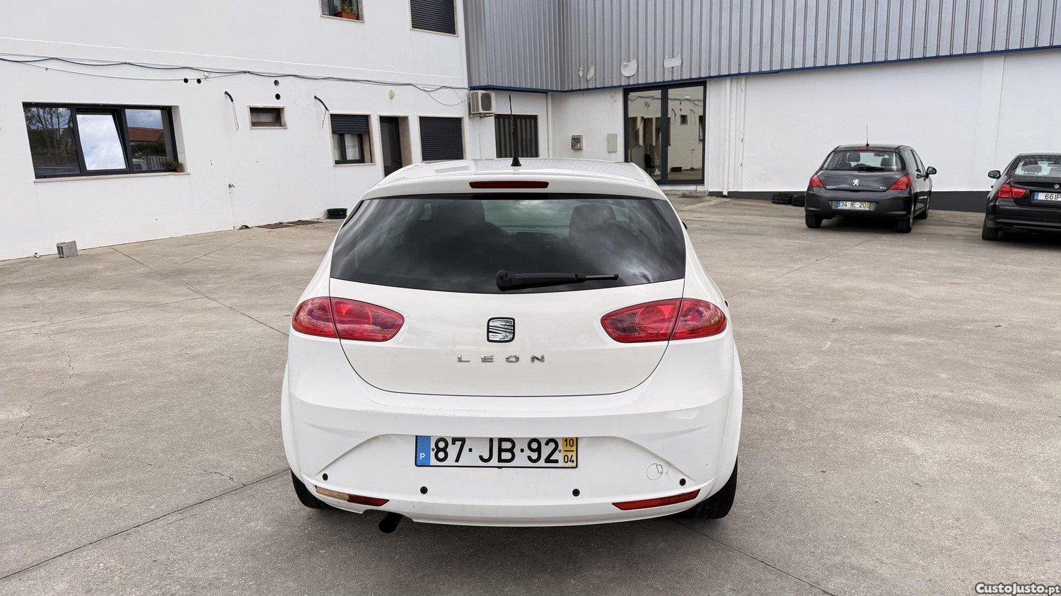 SEAT Leon 1.6 TDI de 2010 — fotografia 13
