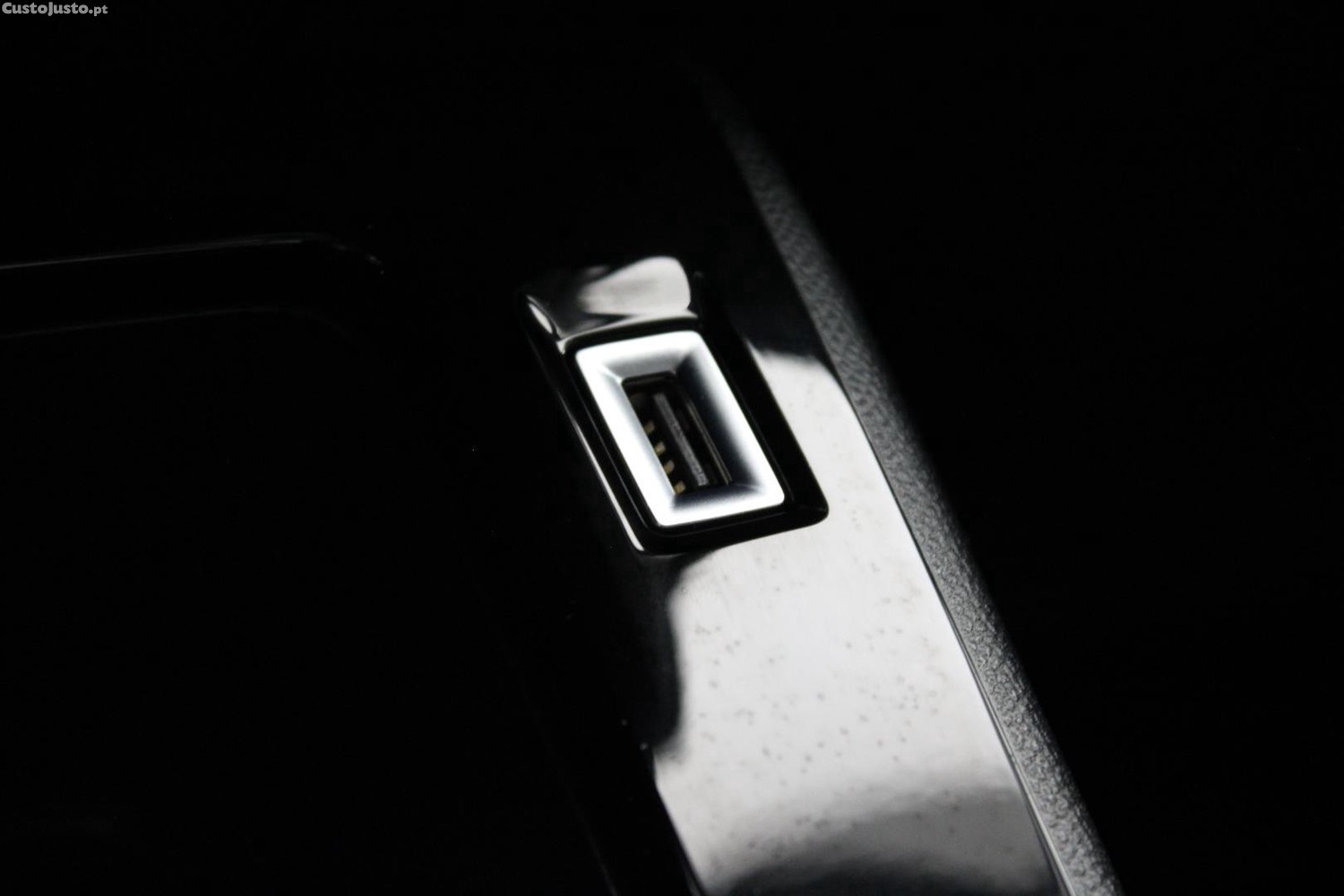 Peugeot 208 1.5 BHDI ACTIVE PACK — fotografia 14