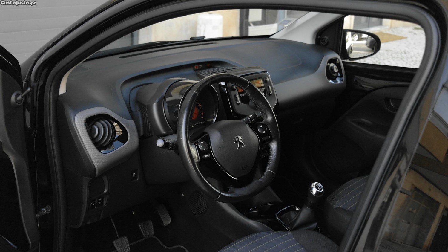 Peugeot 108 1.0 e-VTi Active — fotografia 3