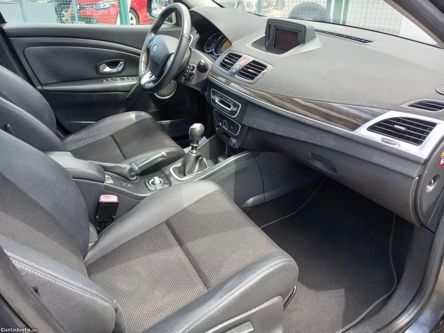 Renault Mégane 1.5 dci dynamique — fotografia 5