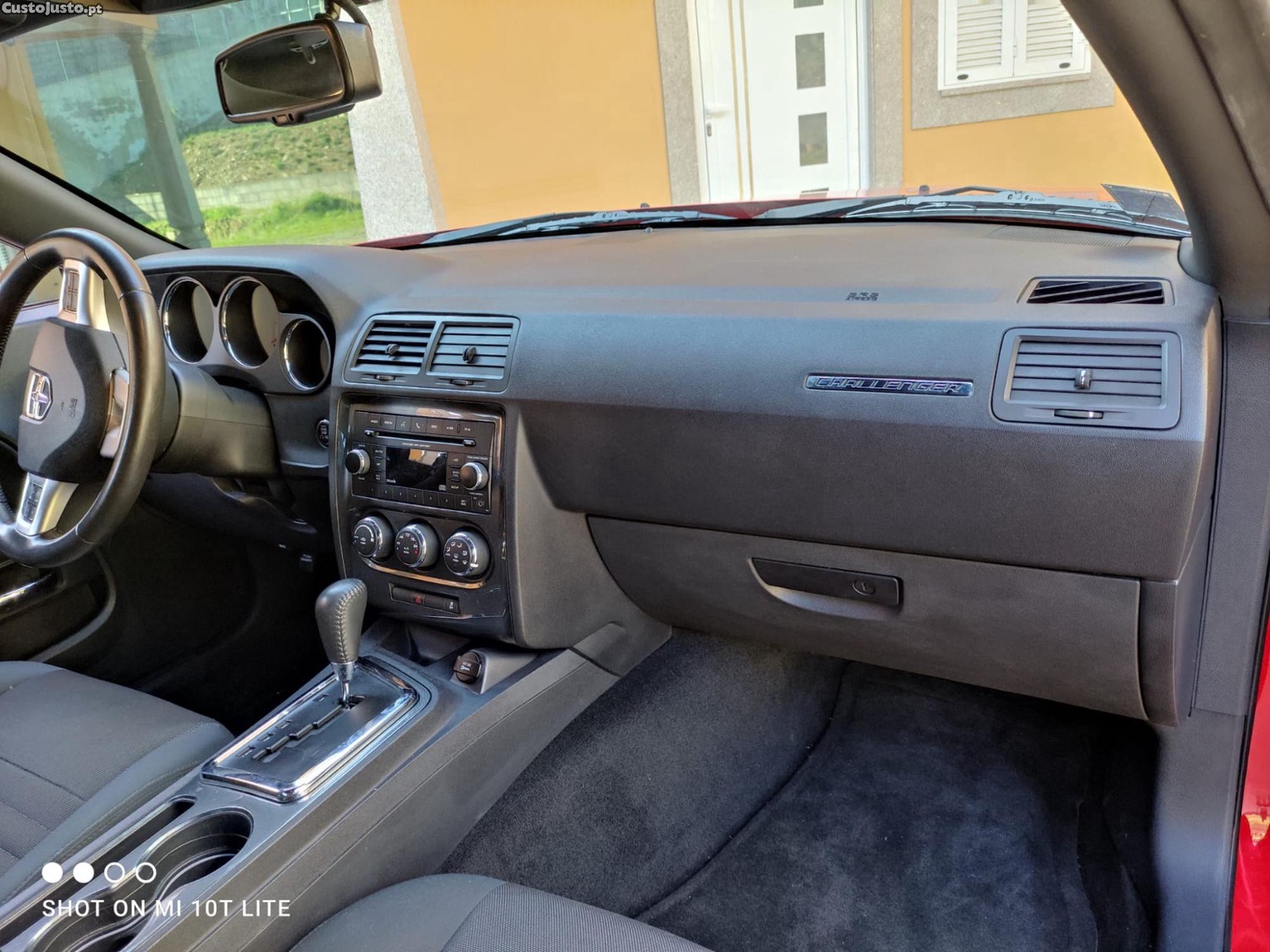 Dodge  Challenger - 13 — photo 3