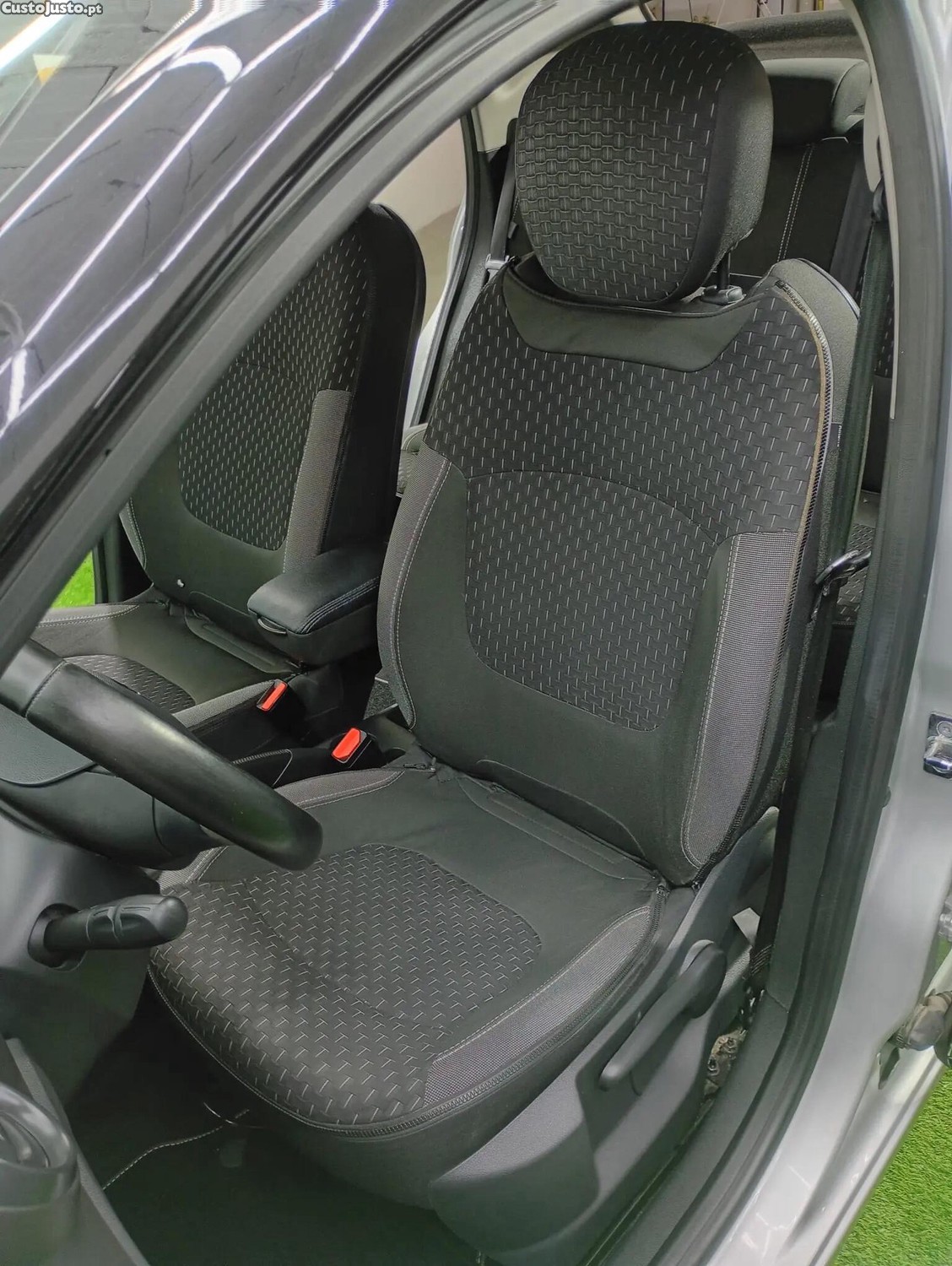 Renault Captur 0.9 TCE Exclusive — fotografia 8