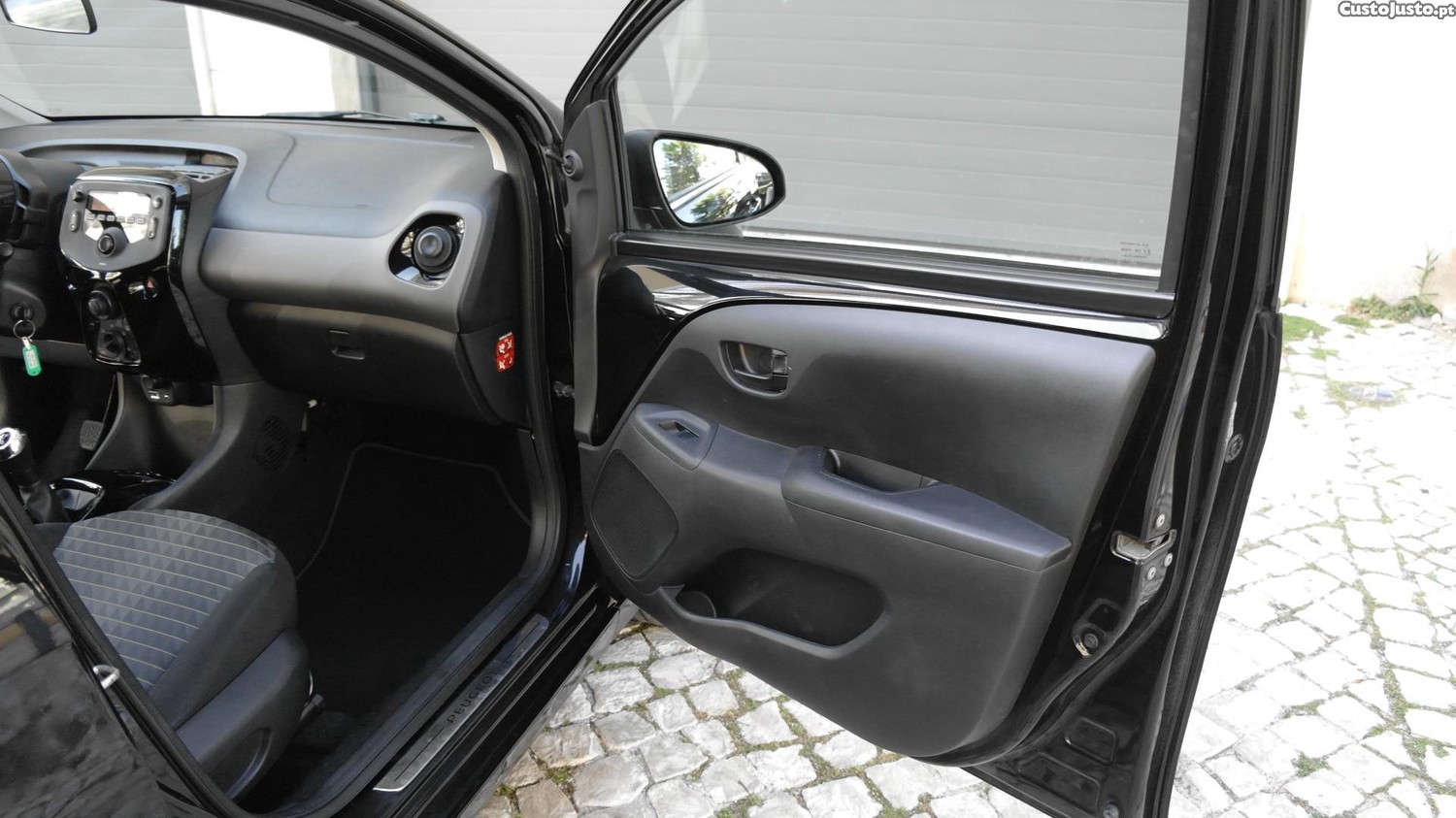 Peugeot 108 1.0 e-VTi Active — fotografia 8