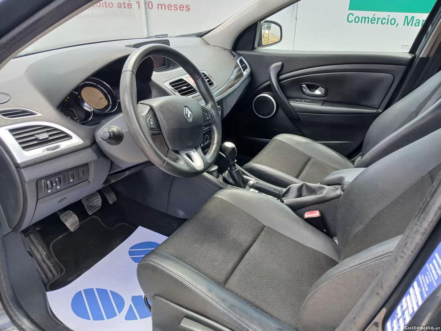 Renault Mégane 1.5 dci dynamique — fotografia 10
