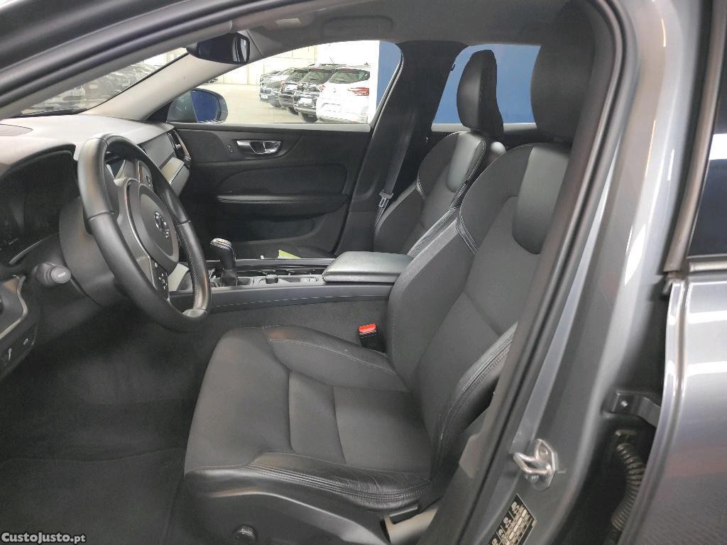 Volvo V60 2.0 D3 Momentum Plus 150cv — fotografia 19