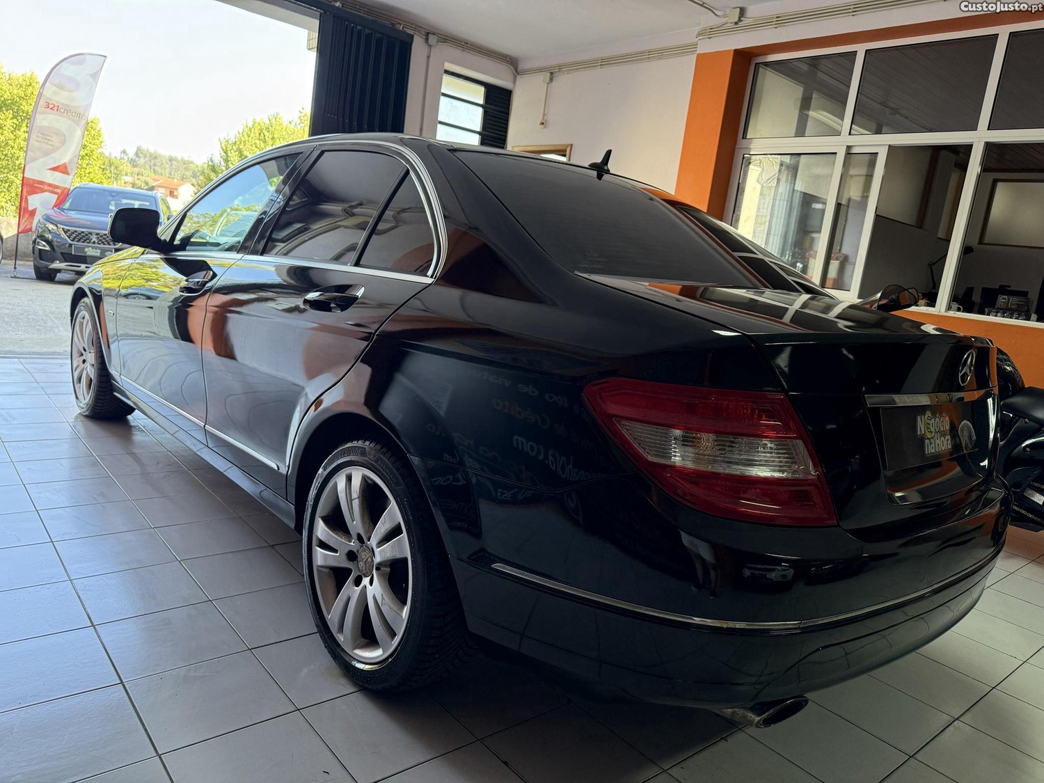 Mercedes-Benz 220 M6 AVANTGARD — fotografia 15