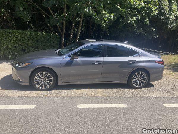 Lexus ES 300h Special Edi — fotografia 18