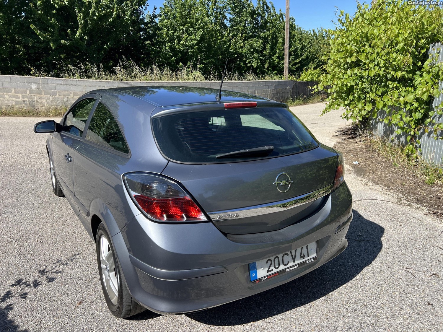 Opel Astra Comercial — fotografia 4