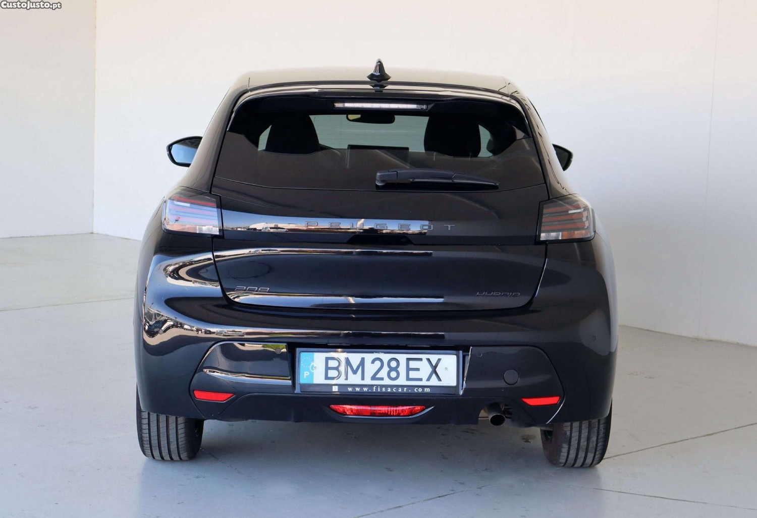 Peugeot 208 1.2 Hybrid Allure e-DCS6 — fotografia 25