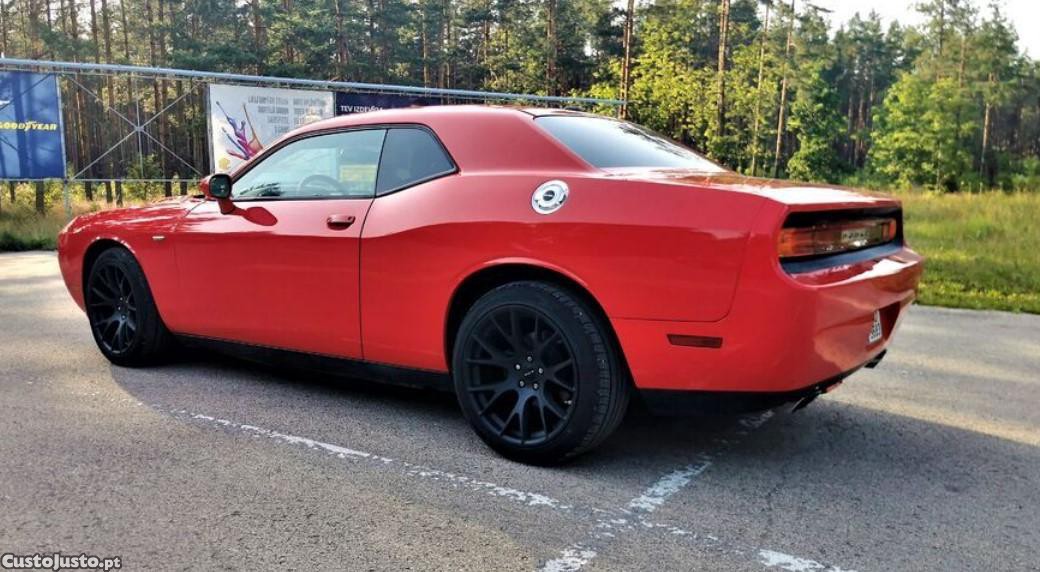 Dodge  Challenger - 13 — photo 5