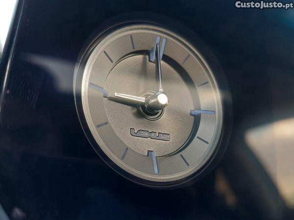 Lexus ES 300h Sport — fotografia 3