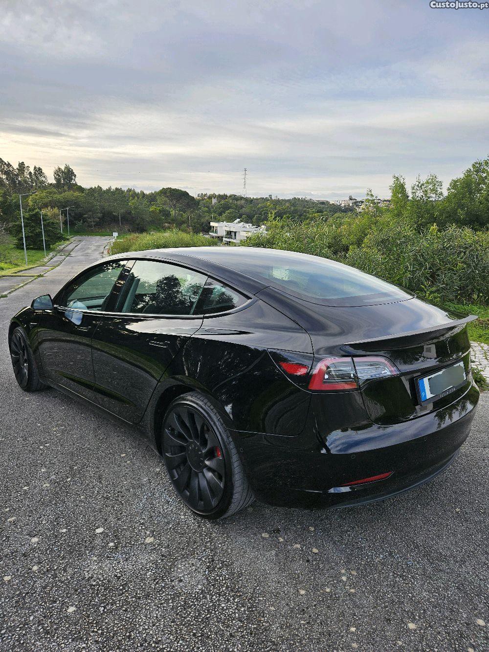Tesla Model 3 Performance — fotografia 4