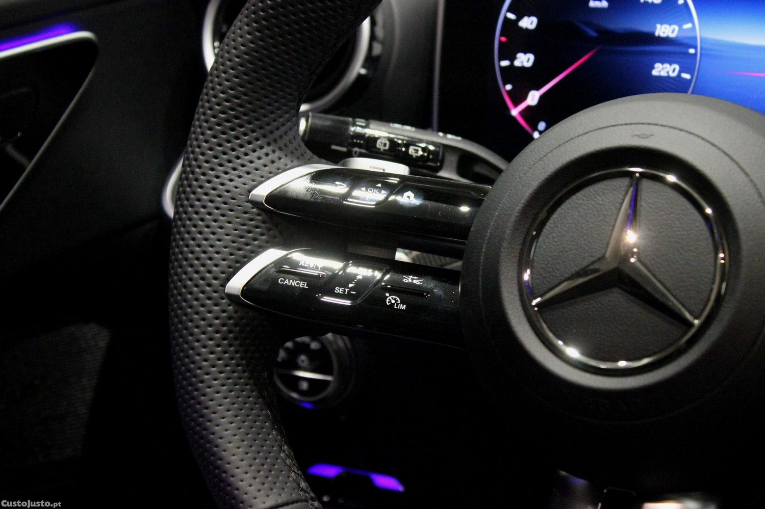 Mercedes-Benz C 300 de AMG Line — fotografia 11
