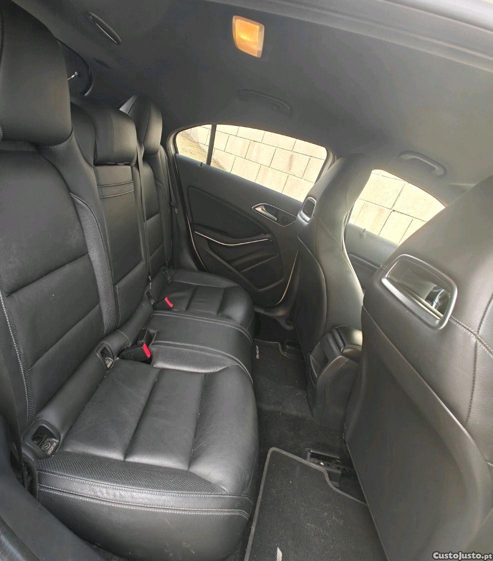 Mercedes-Benz A 45 AMG 4Matic - 15 — photo 4