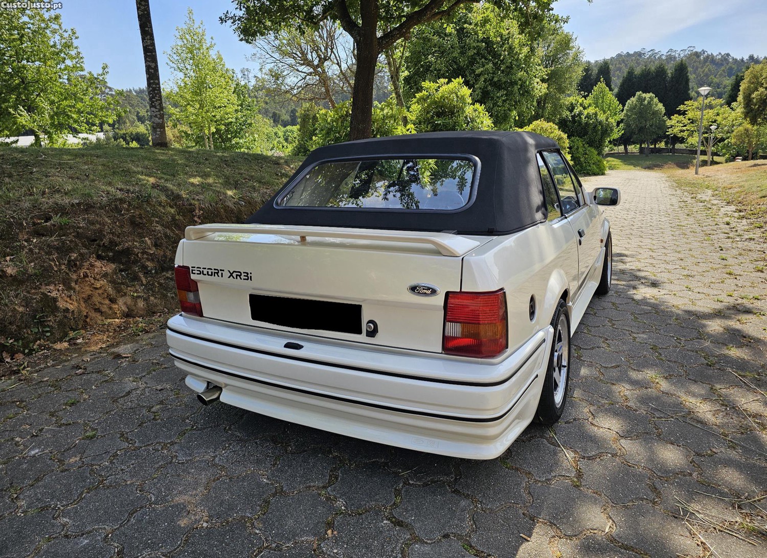 Ford Escort XR3i Cabrio 1600 — fotografia 7
