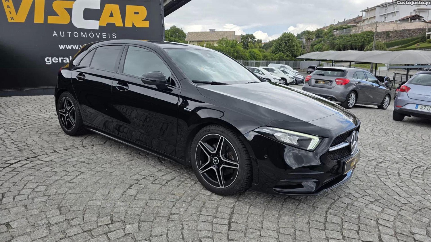 Mercedes-Benz A 200 D amg line — fotografia 16