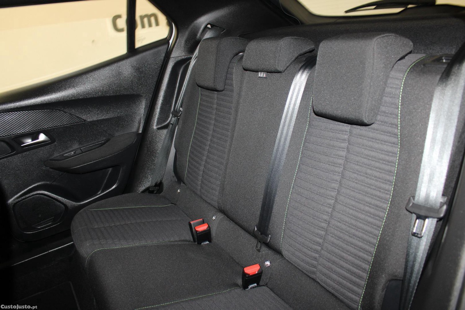 Peugeot 2008 1.5 BHDI ACTIVE (AUTO) — fotografia 5