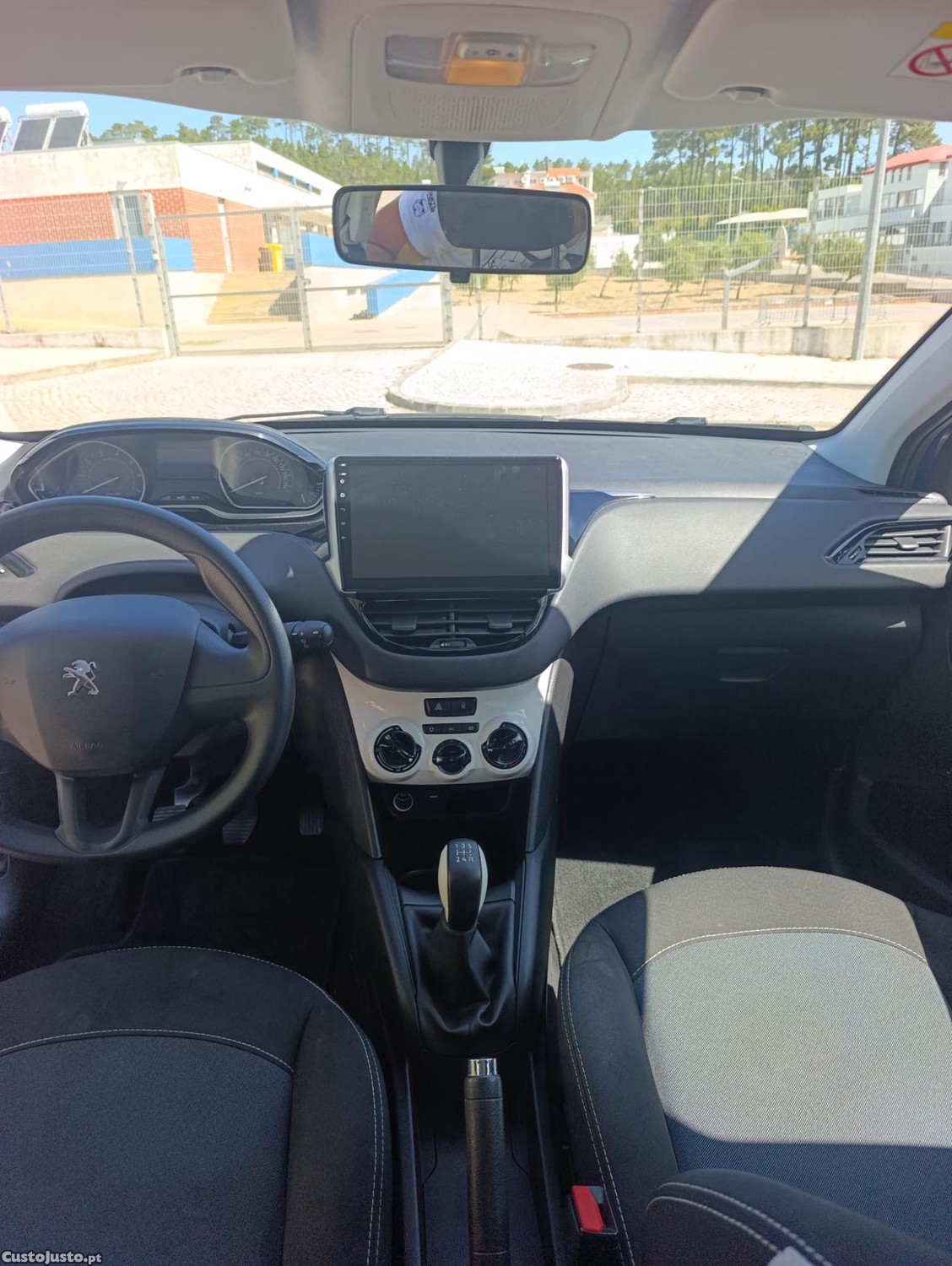 Peugeot 208 1.0 VTi — fotografia 8