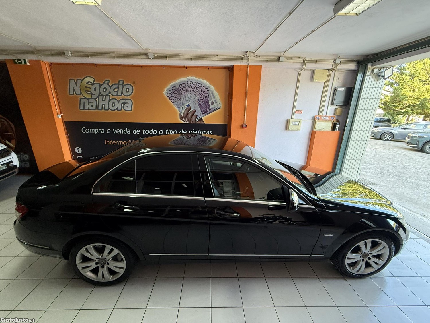 Mercedes-Benz 220 M6 AVANTGARD — fotografia 12