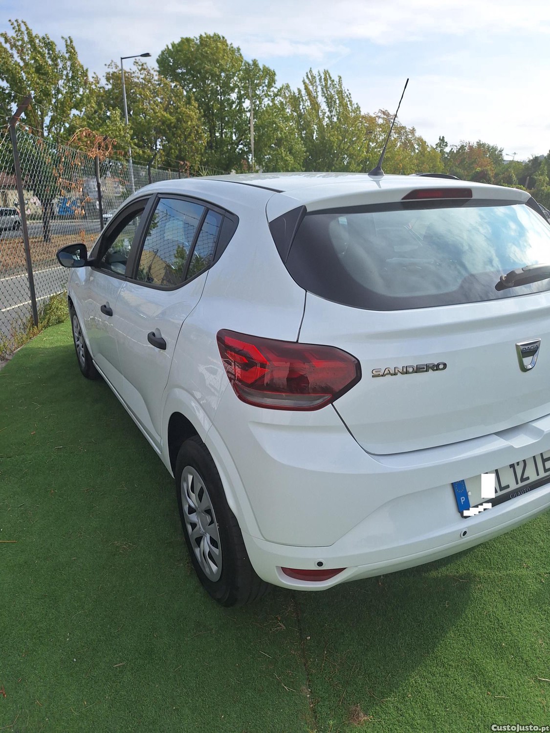 Dacia Sandero 1.0 SCe Dezº. 2021 — photo 5