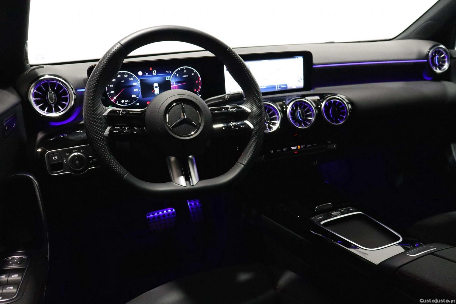 Mercedes-Benz A 180 d — fotografia 12
