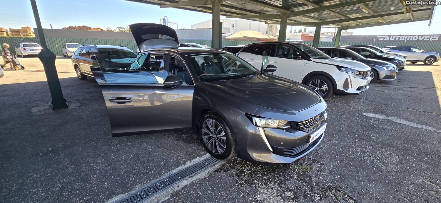 Peugeot 508 SW 1.6 Hybrid Allure Pack e-EAT8 — fotografia 3
