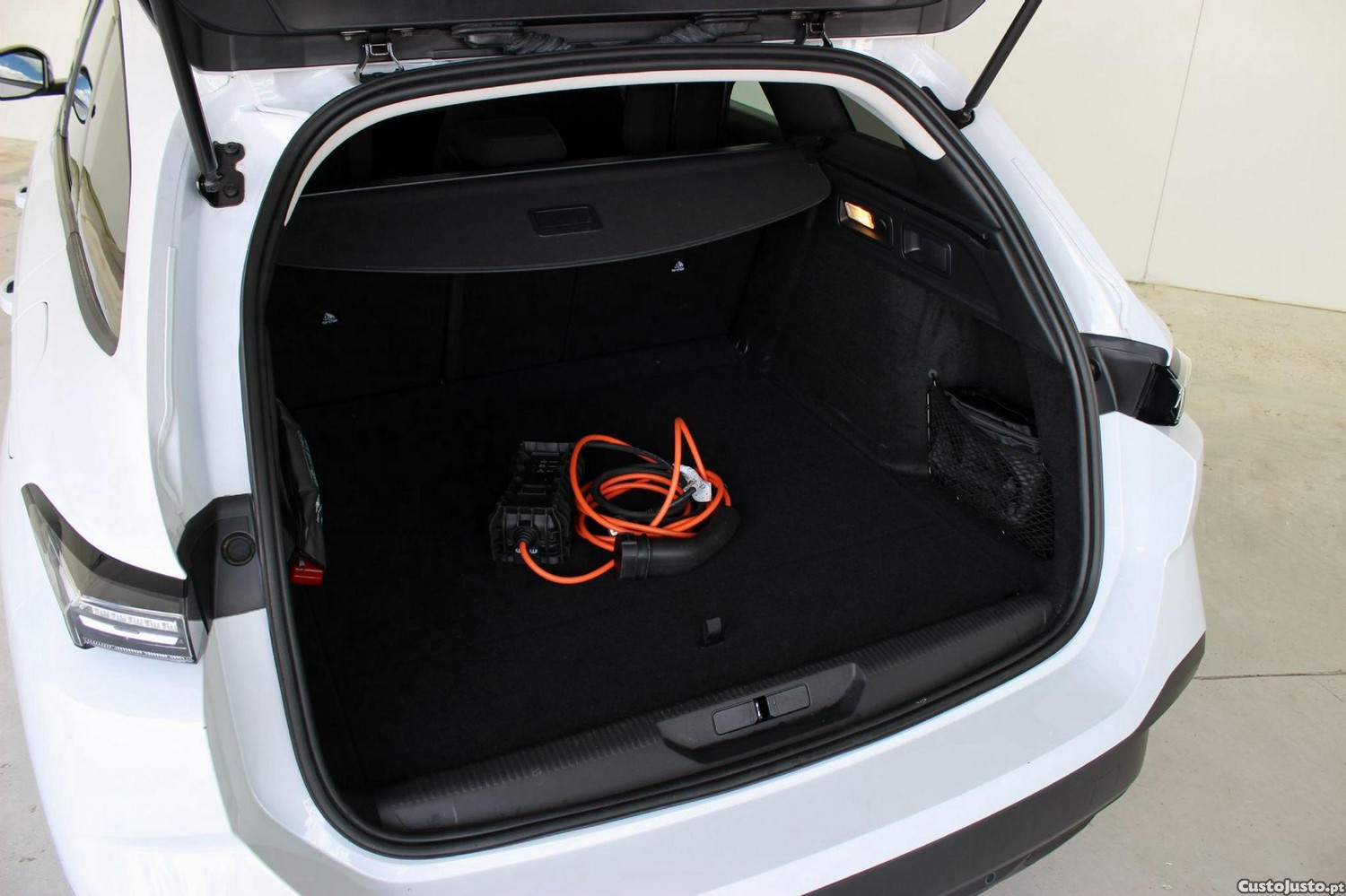 Peugeot 308 SW 1.6 Hybrid Active Pack e-EAT8 — fotografia 23