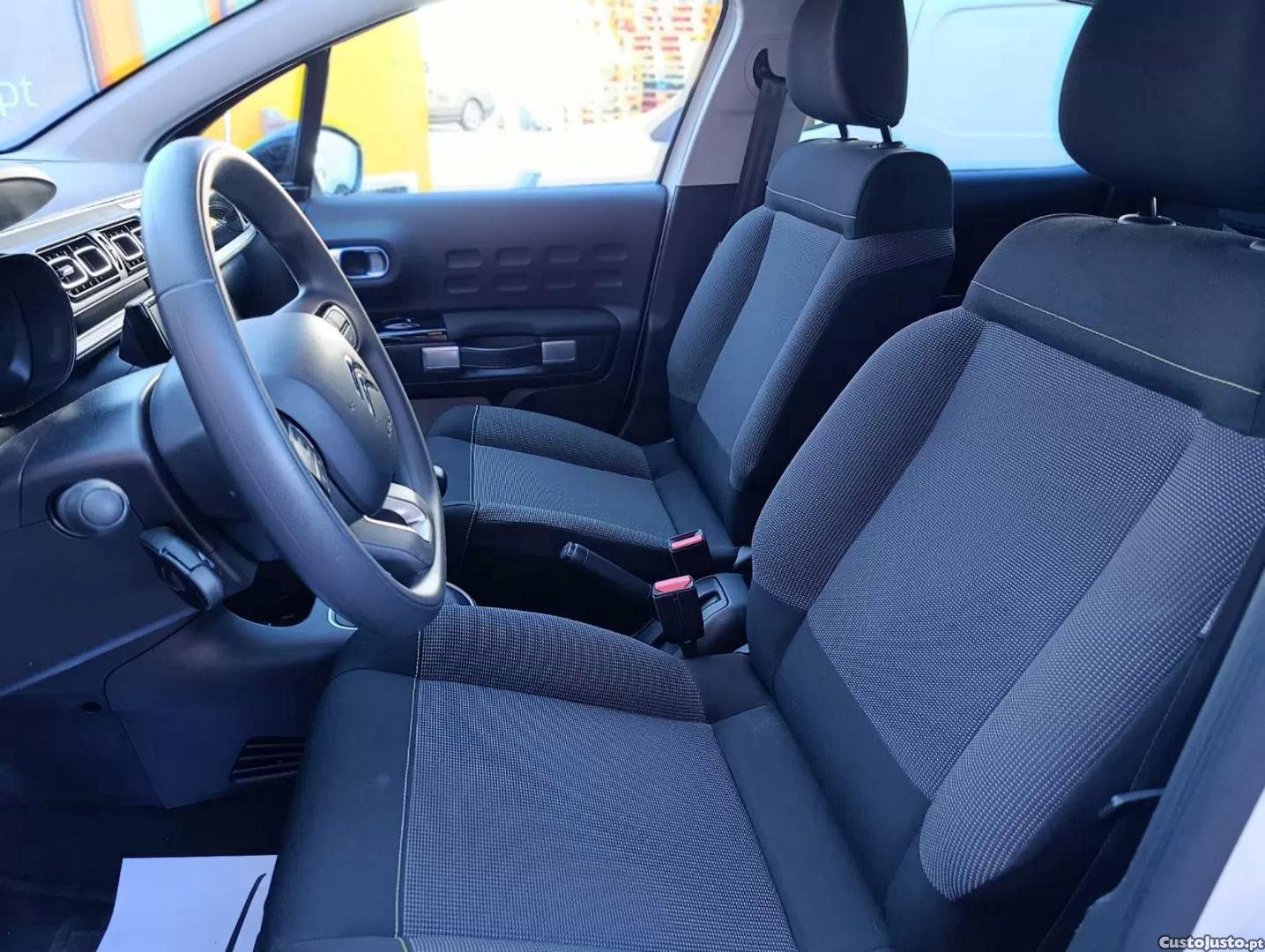 Citroën C3 1.2 puretech 110 s&s max — fotografia 7