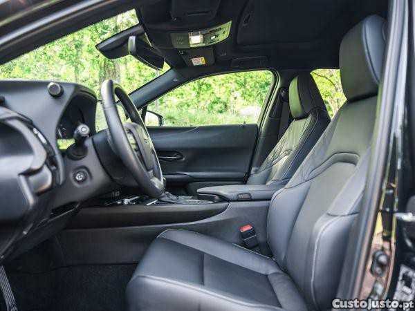 Lexus NX 250h Sport — fotografia 24