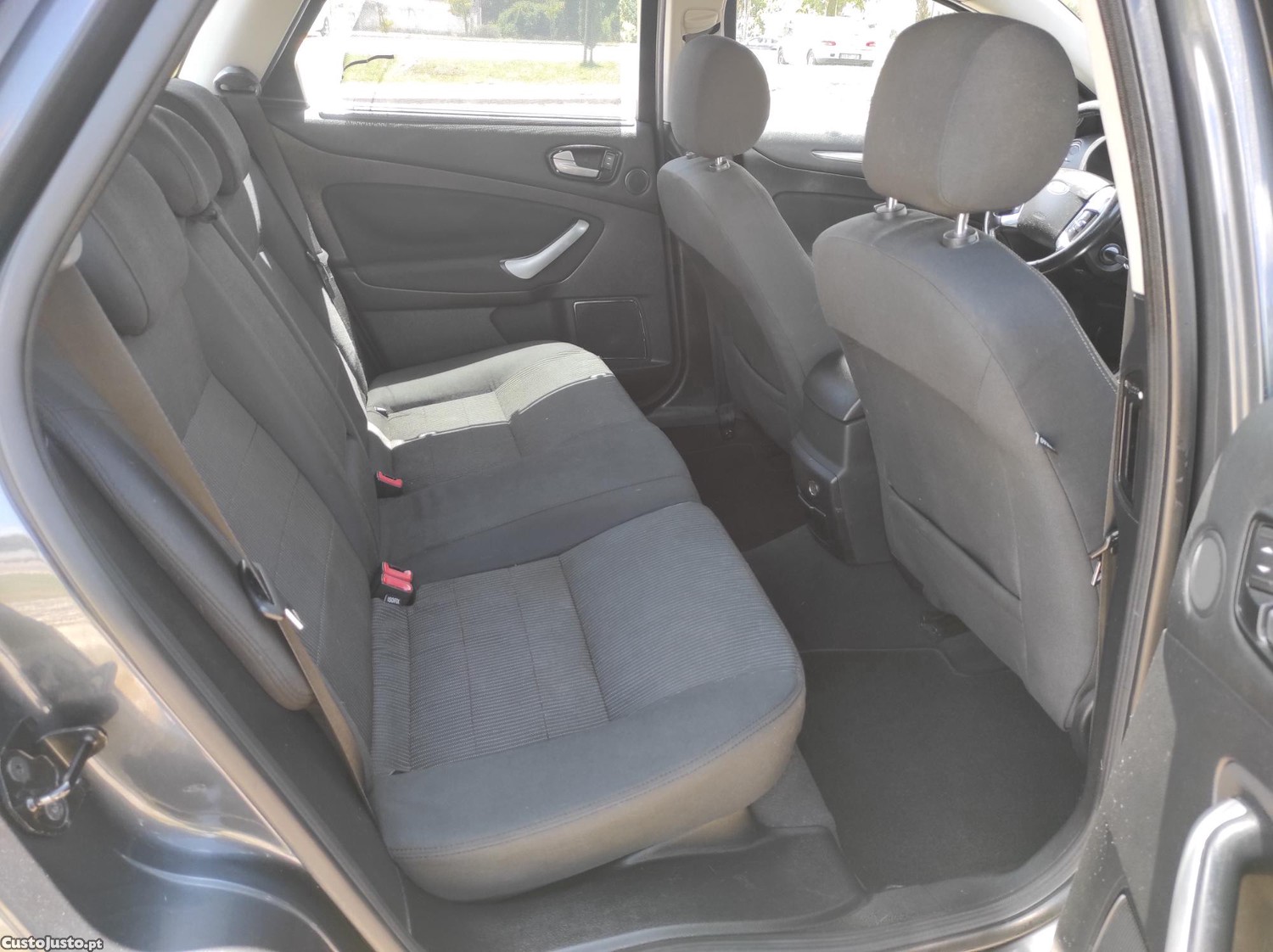 Ford Mondeo SW 1.8 TDCI Titanium — fotografia 8