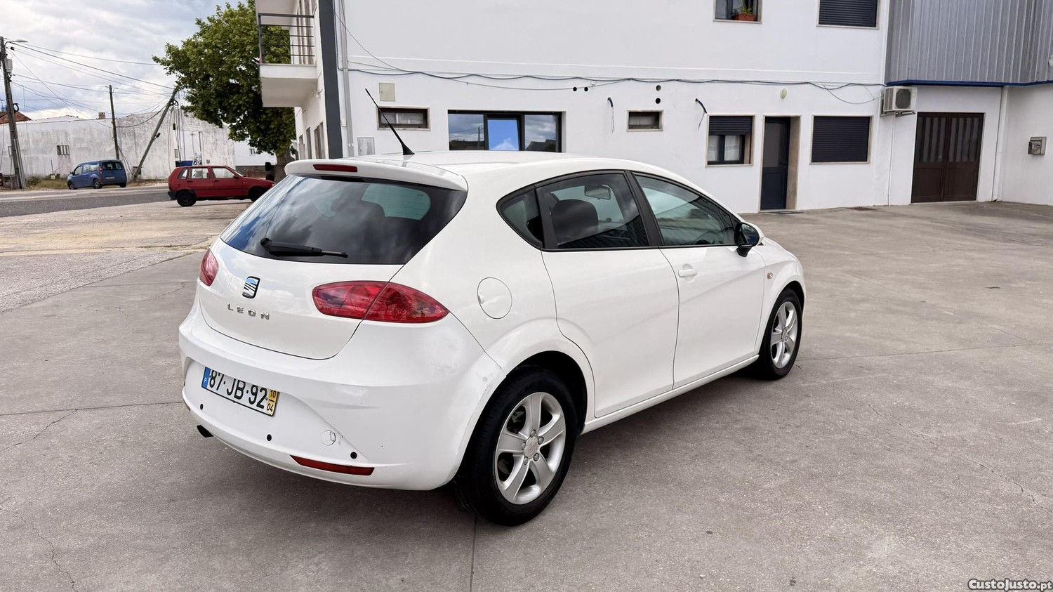 SEAT Leon 1.6 TDI de 2010 — fotografia 16