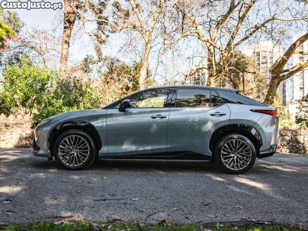 Lexus RX RZ 450e Luxury Bito — fotografia 33