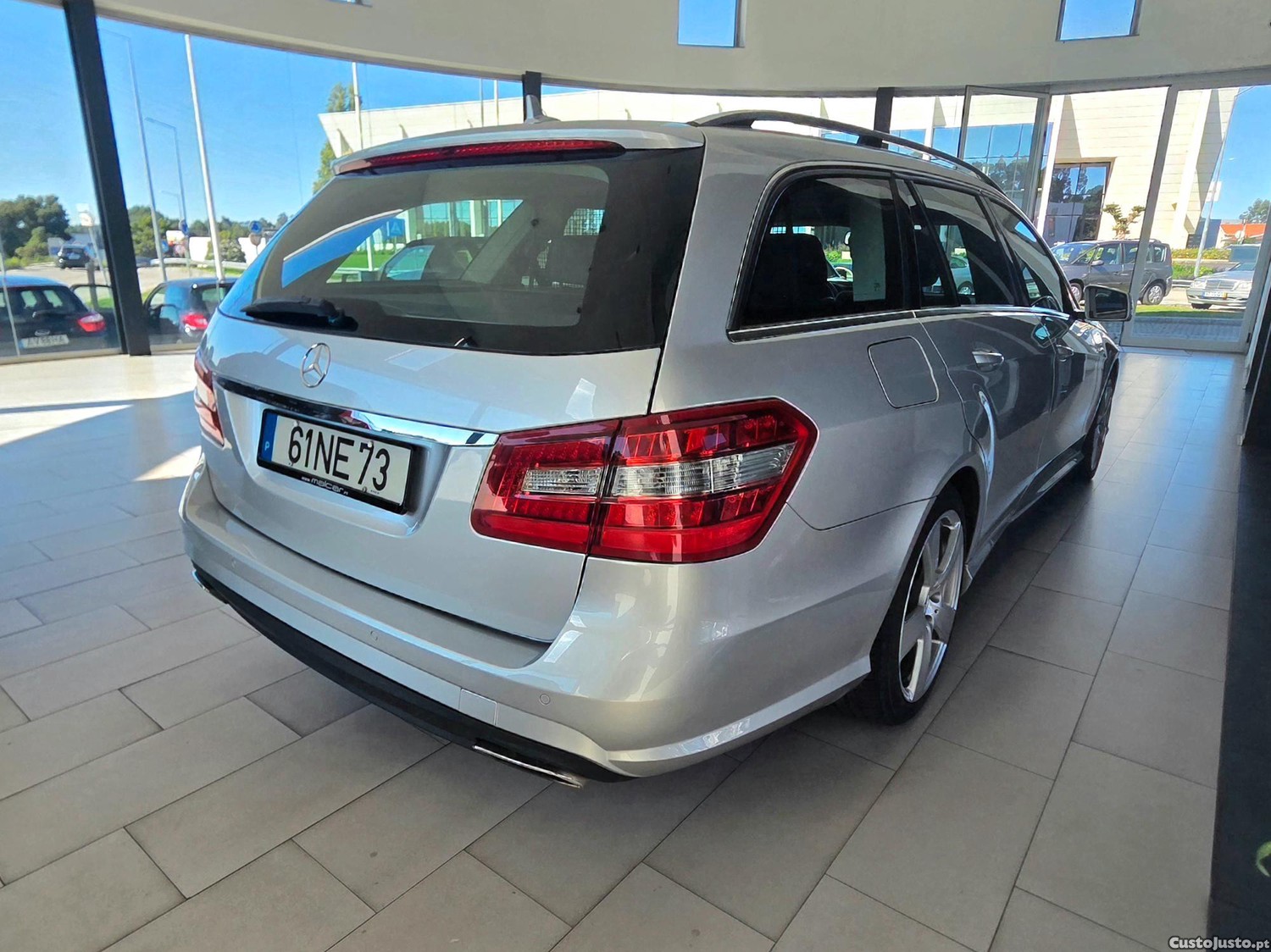 Mercedes-Benz E 200 (2143cc) Caixa Automática - 12 foto 4