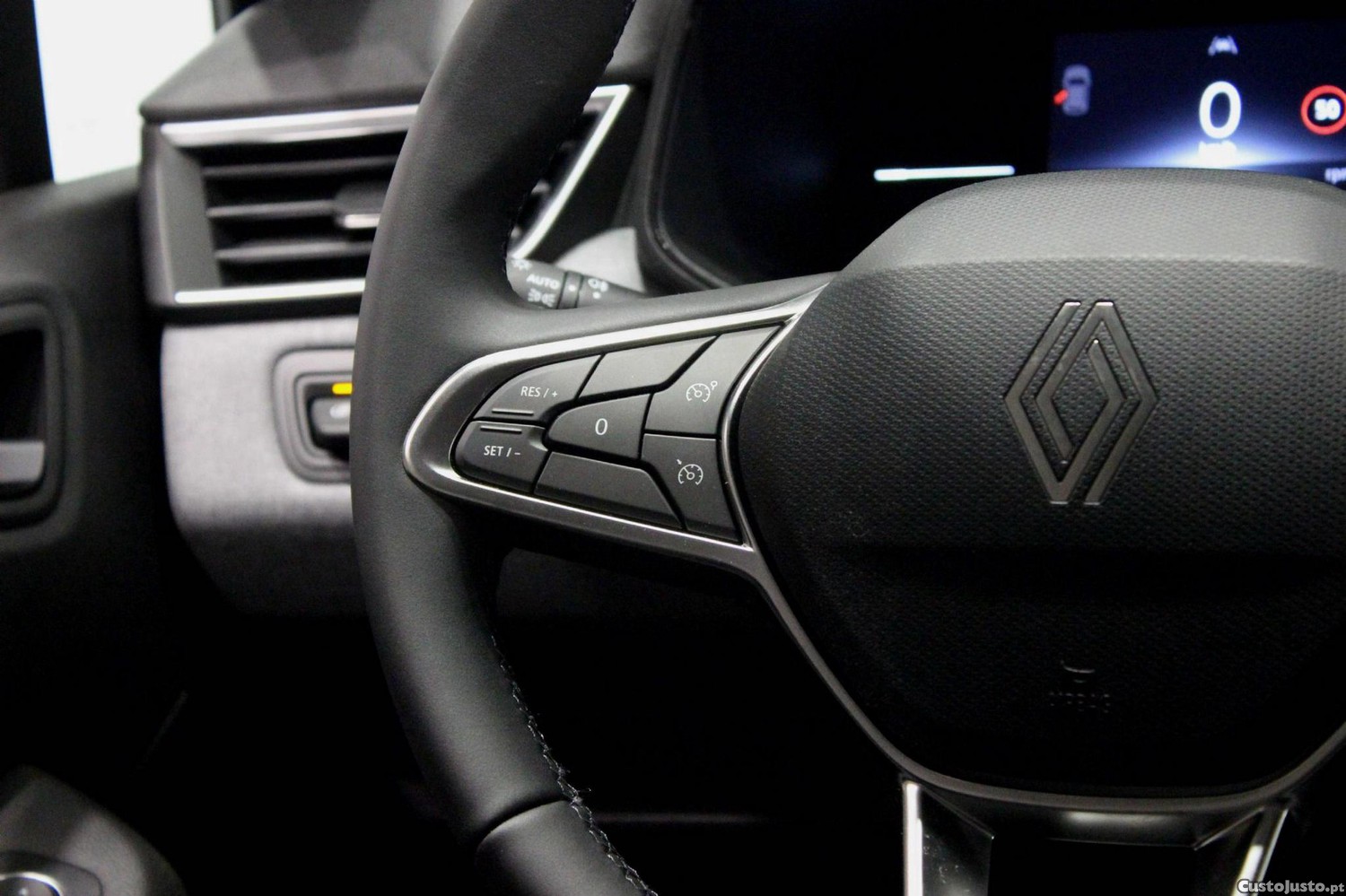 Renault Clio 1.0 TCe Evolution Bi-Fuel — fotografia 18
