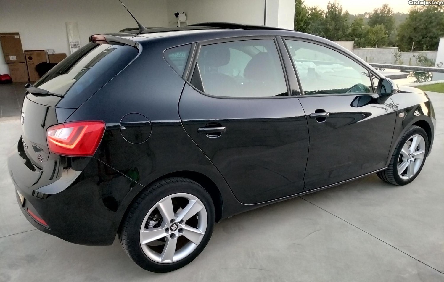 SEAT Ibiza 1.6 TDI 105CV - FR — fotografia 5