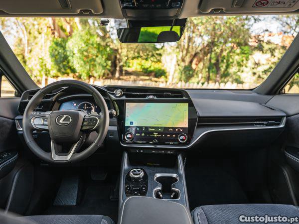 Lexus RX RZ 450e Luxury Bito — fotografia 18