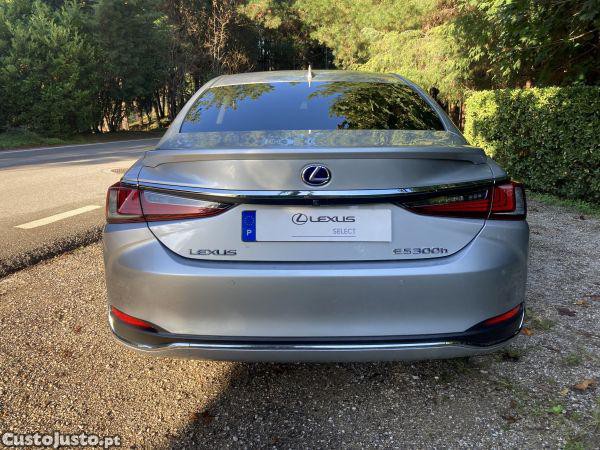Lexus ES 300h Special Edi — fotografia 12