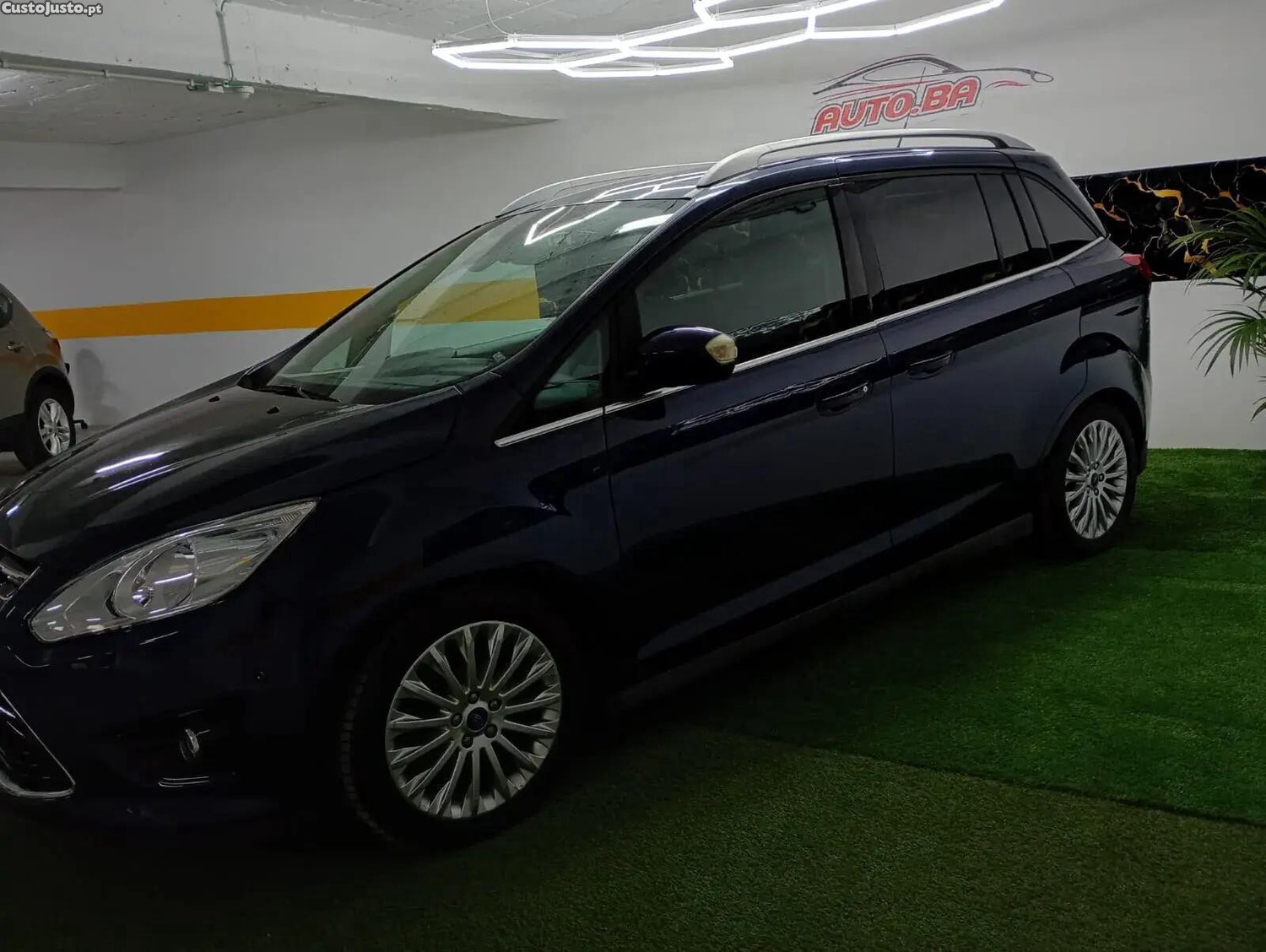 Ford Grand C-Max 1.6 TDCi Titanium S/S — fotografia 18